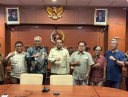 ⁠Jadi Narasumber Podcast PWI, Kepala Bakom RI Bahas Urgensi Perlindungan Media dan Regulasi Sosmed