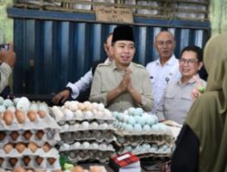 Bupati Jember Temui Pedagang, Pastikan Revitalisasi Pasar Tanjung Tak Ganggu Iklim Perdagangan Lokal 