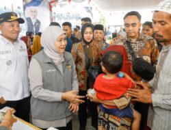 Khofifah Gelar Pasar Murah di Tengah Kemarau Sampang