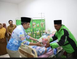 Gowes Bersama Masyarakat  dan Jajaran Gus Fawait Gandeng Pihak Swasta Bagikan Bantuan Sosial dan  Pengecekan Kesehatan Gratis