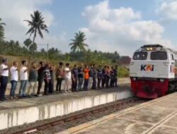 Uji coba KAI Logistik Angkut Hasil Pertanian Banyuwangi-Jakarta, Buah Naga Muatan Perdana