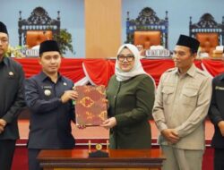 Perkuat Kepastian Hukum Bupati dan DPRD Kab. Mojokerto  Sepakat  Hapus  Empat Perda