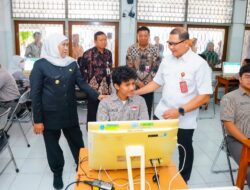 Jelang Tes Kemampuan Akademik, Gubernur Jatim Minta Murid Jatim Tetap Tenang