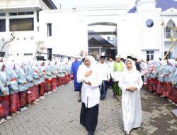Khofifah Ajak Santri Kuasai Teknologi dan Perkuat Ekonomi