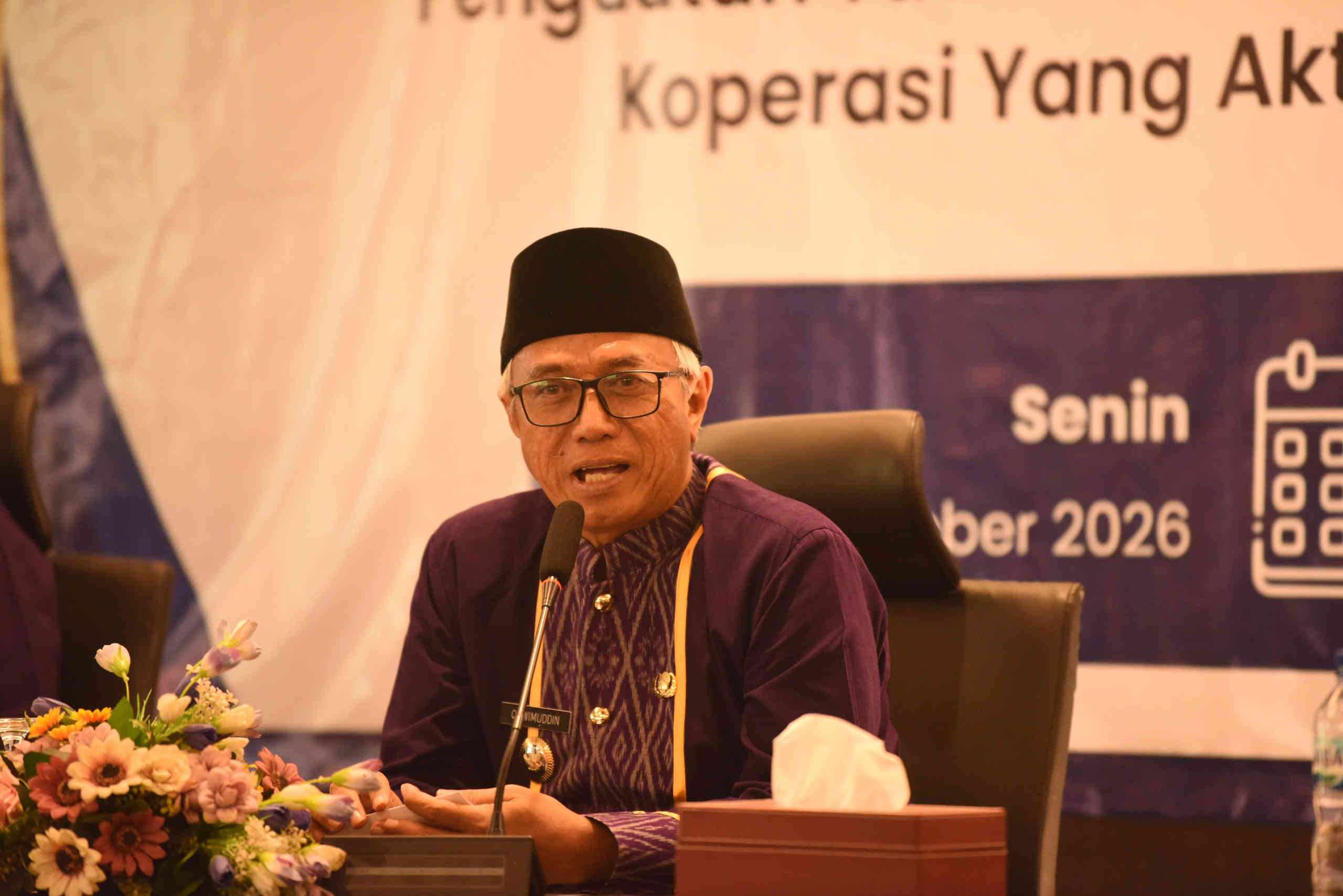 Wakil Wali Kota Kediri Qowimuddin menyampaikan arahan dalam bimbingan teknis penguatan tata kelola dan kepatuhan koperasi di Kota Kediri, Senin (12/10/2026).